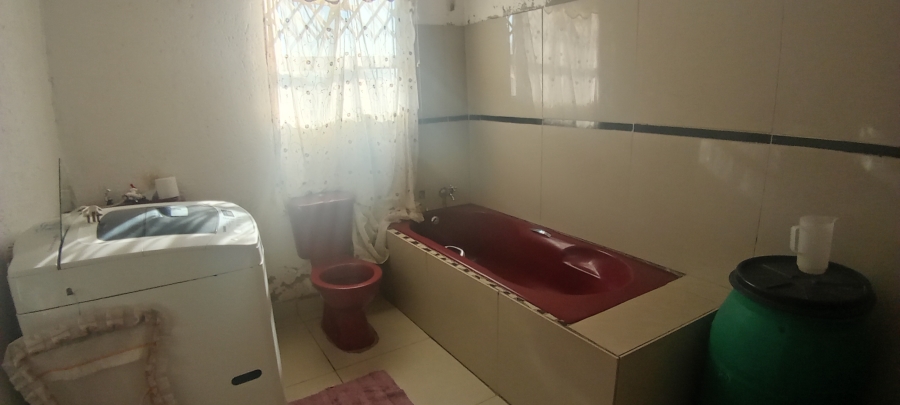 4 Bedroom Property for Sale in Ottosdal North West